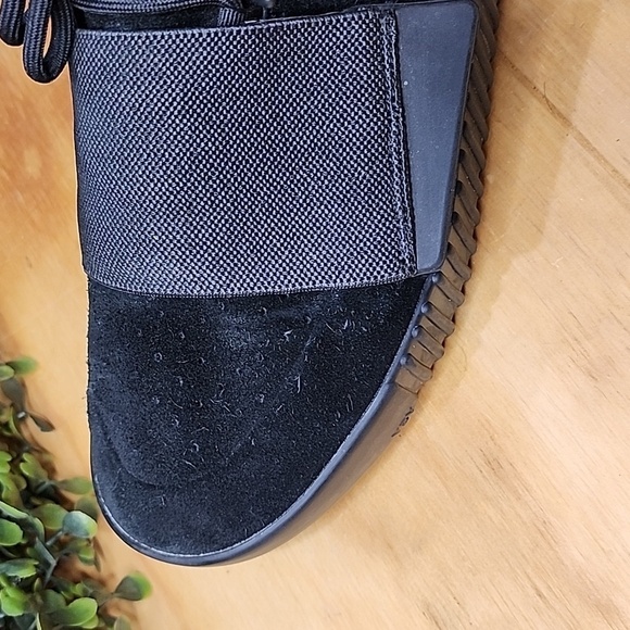 Adidas Yeezy Boost 750 Triple Black | Size: 9 Mens | Black - Picture 9 of 11